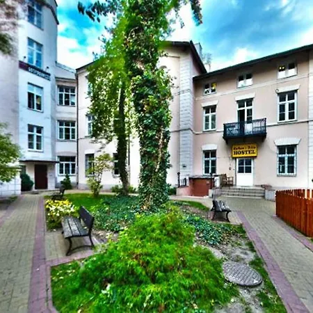 Nathan's Hostel *