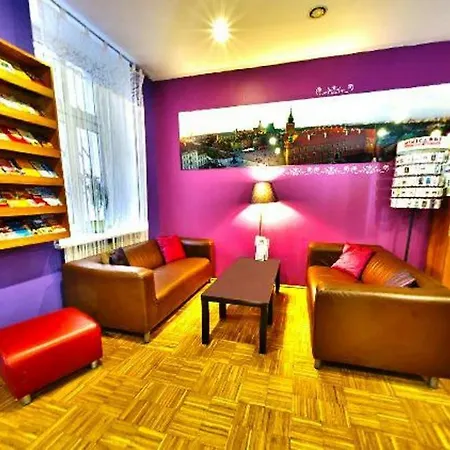 Nathan's Hostel *