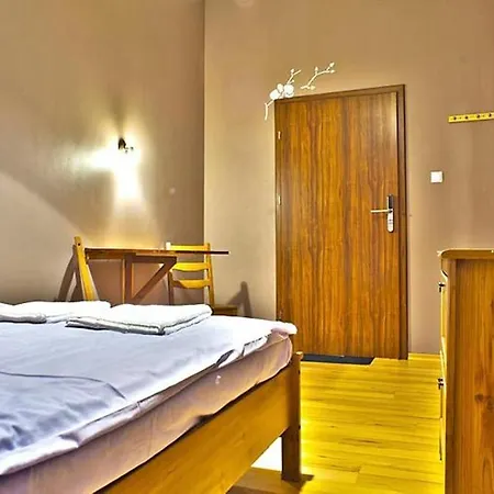 Nathan's Hostel