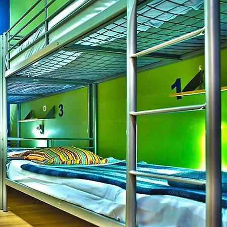Nathan's Hostal Varsovia