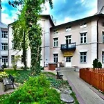 Nathan's Hostel